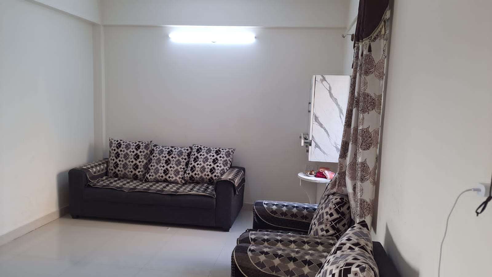 https://s3.ap-south-1.amazonaws.com/fmr.prod.media/hohal-1645019802387-37532