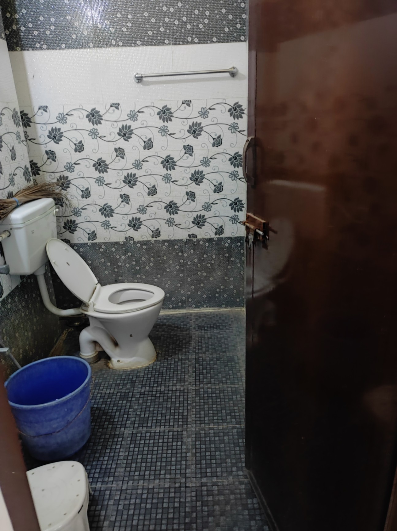 https://s3.ap-south-1.amazonaws.com/fmr.prod.media/hpziz-1718417464411-11218