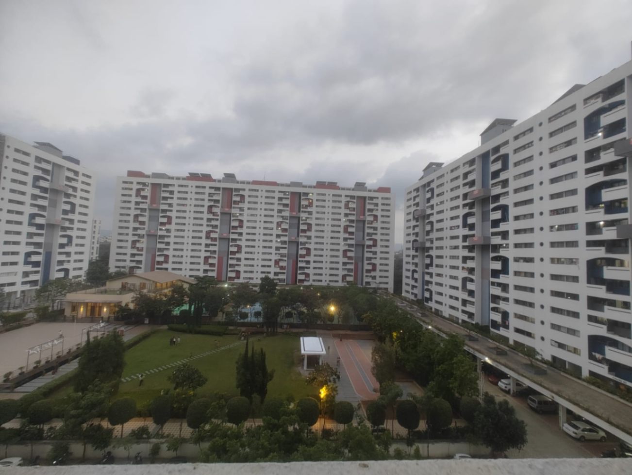 https://s3.ap-south-1.amazonaws.com/fmr.prod.media/hseym-1693643494875-44727
