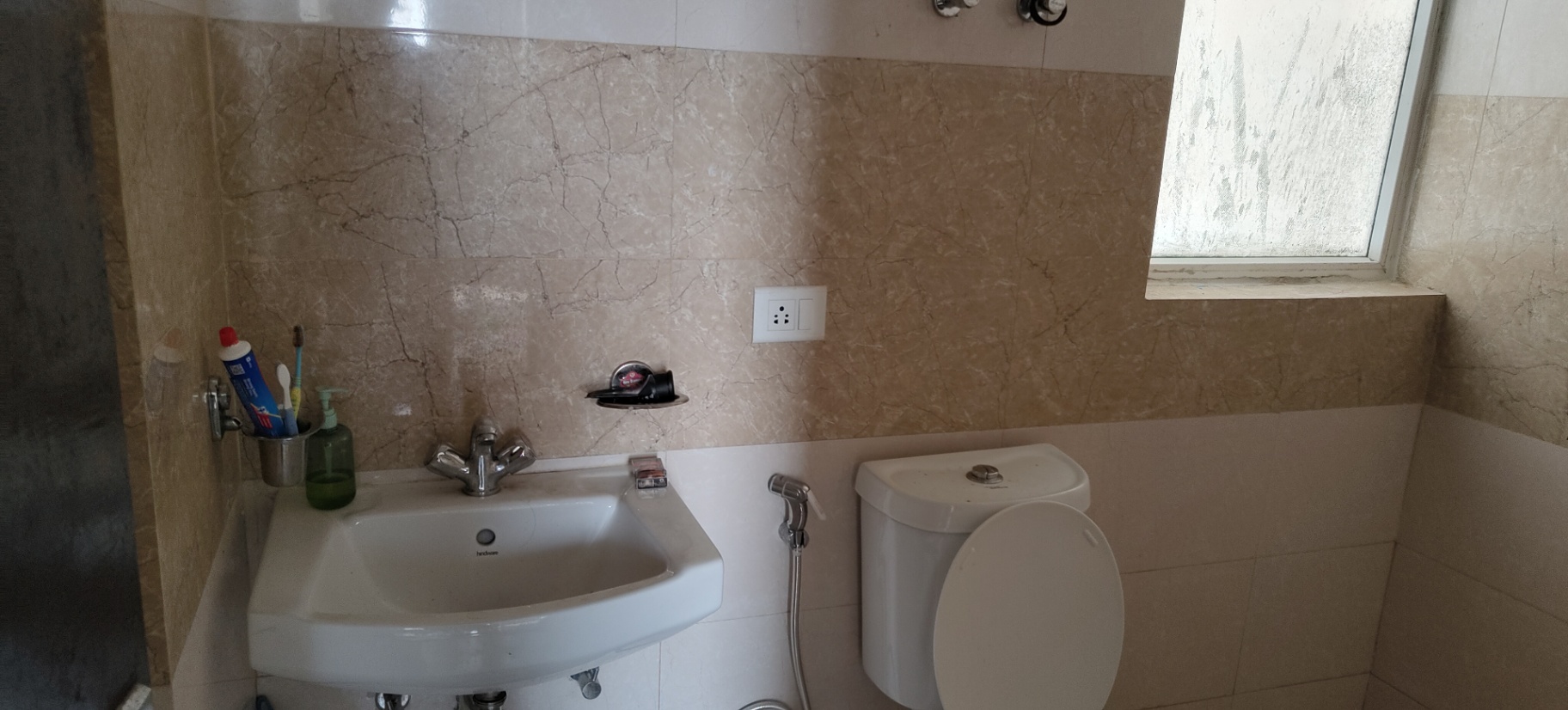 https://s3.ap-south-1.amazonaws.com/fmr.prod.media/hyjue-1702198499793-64165