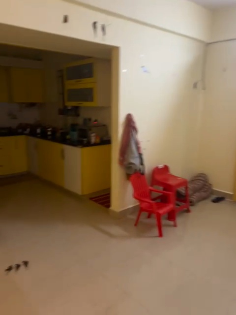 https://s3.ap-south-1.amazonaws.com/fmr.prod.media/iwtui-1698401057619-82871.jpg