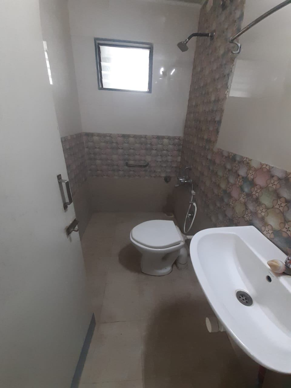 https://s3.ap-south-1.amazonaws.com/fmr.prod.media/jafcw-1685789915707-62453