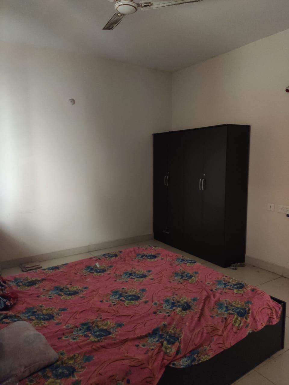 https://s3.ap-south-1.amazonaws.com/fmr.prod.media/kbchf-1697393092101-16468