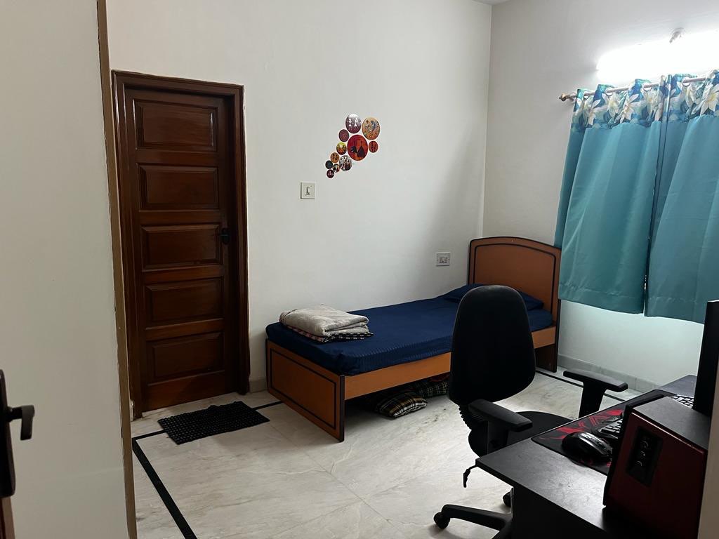 https://s3.ap-south-1.amazonaws.com/fmr.prod.media/khlky-1745620436786-55466