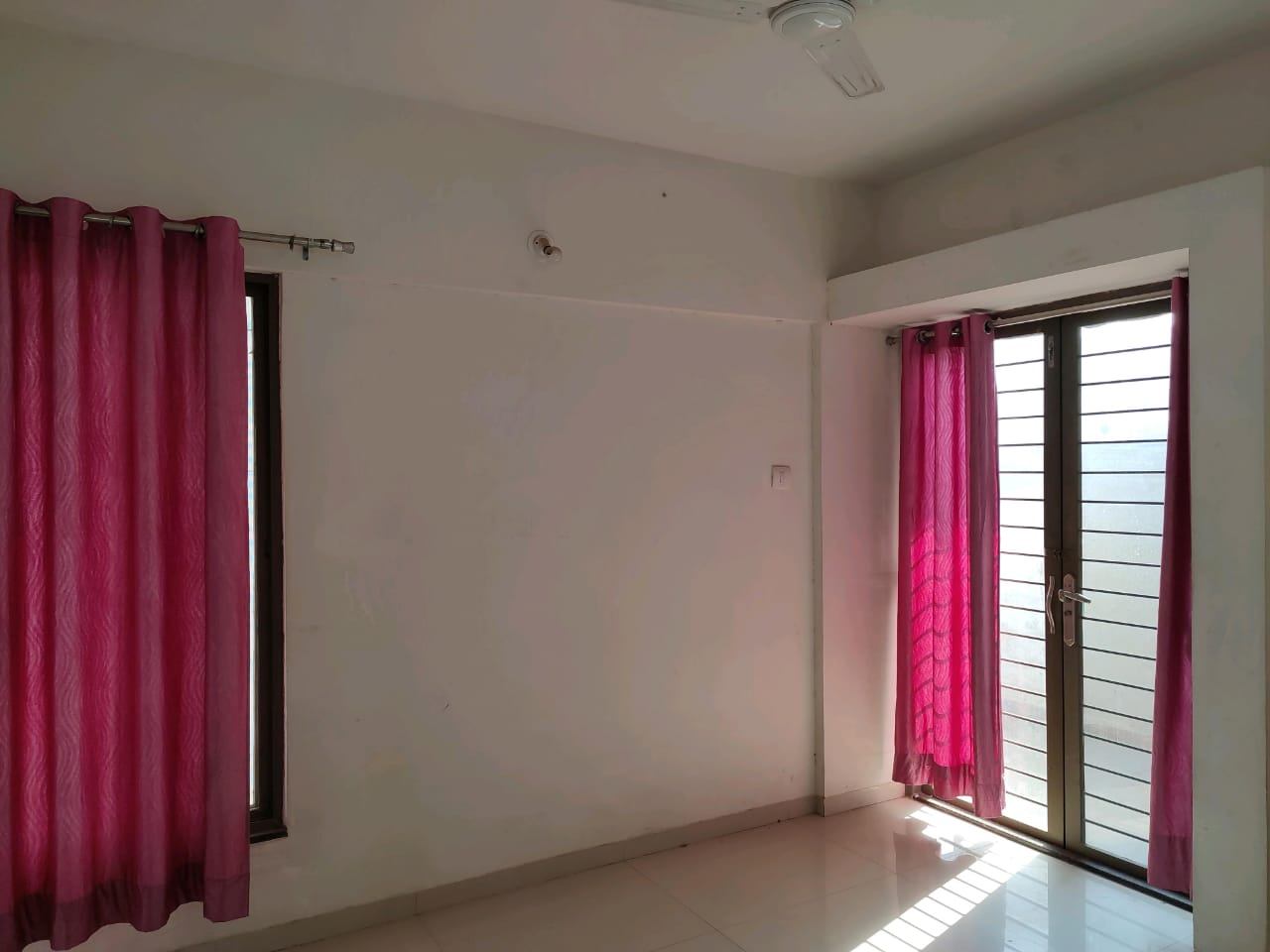 https://s3.ap-south-1.amazonaws.com/fmr.prod.media/kmtqf-1741452803403-05641