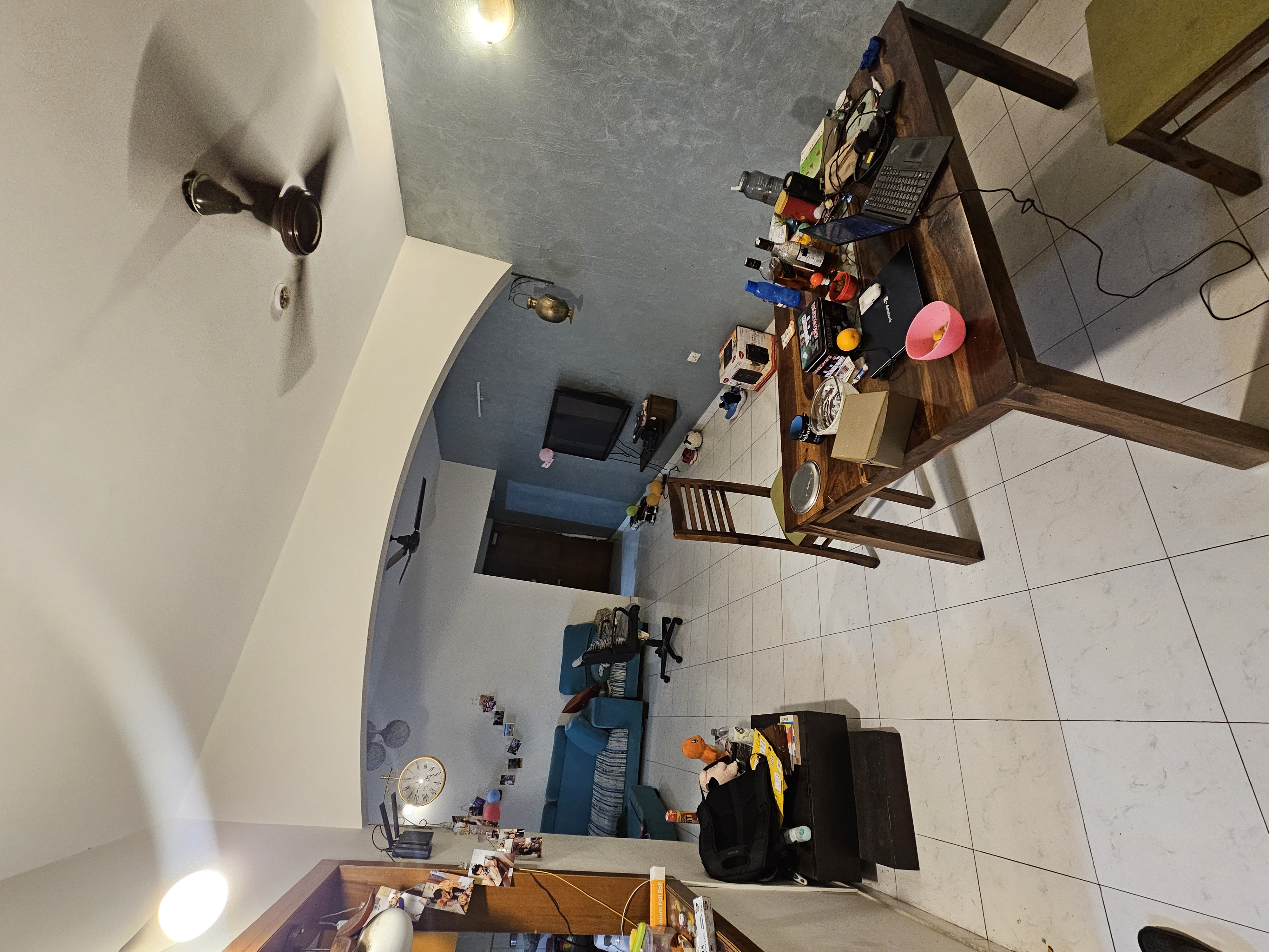 https://s3.ap-south-1.amazonaws.com/fmr.prod.media/knzqx-1746823139815-31803.jpg