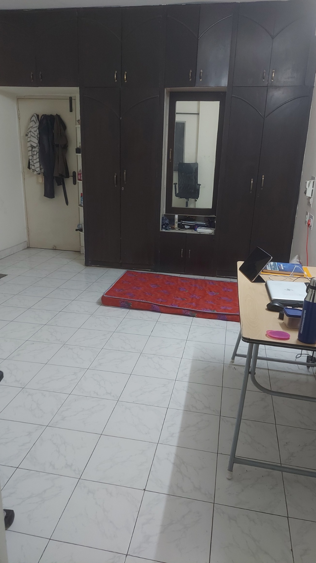 https://s3.ap-south-1.amazonaws.com/fmr.prod.media/ksrng-1712388080303-33413