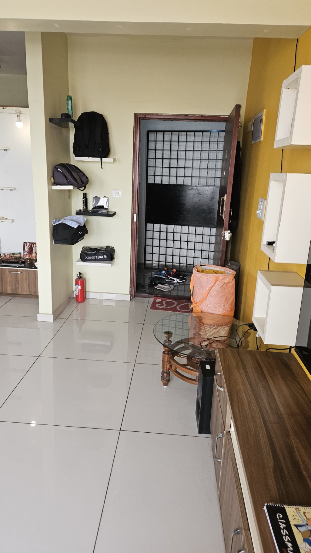 https://s3.ap-south-1.amazonaws.com/fmr.prod.media/ksyok-1711630160261-86830