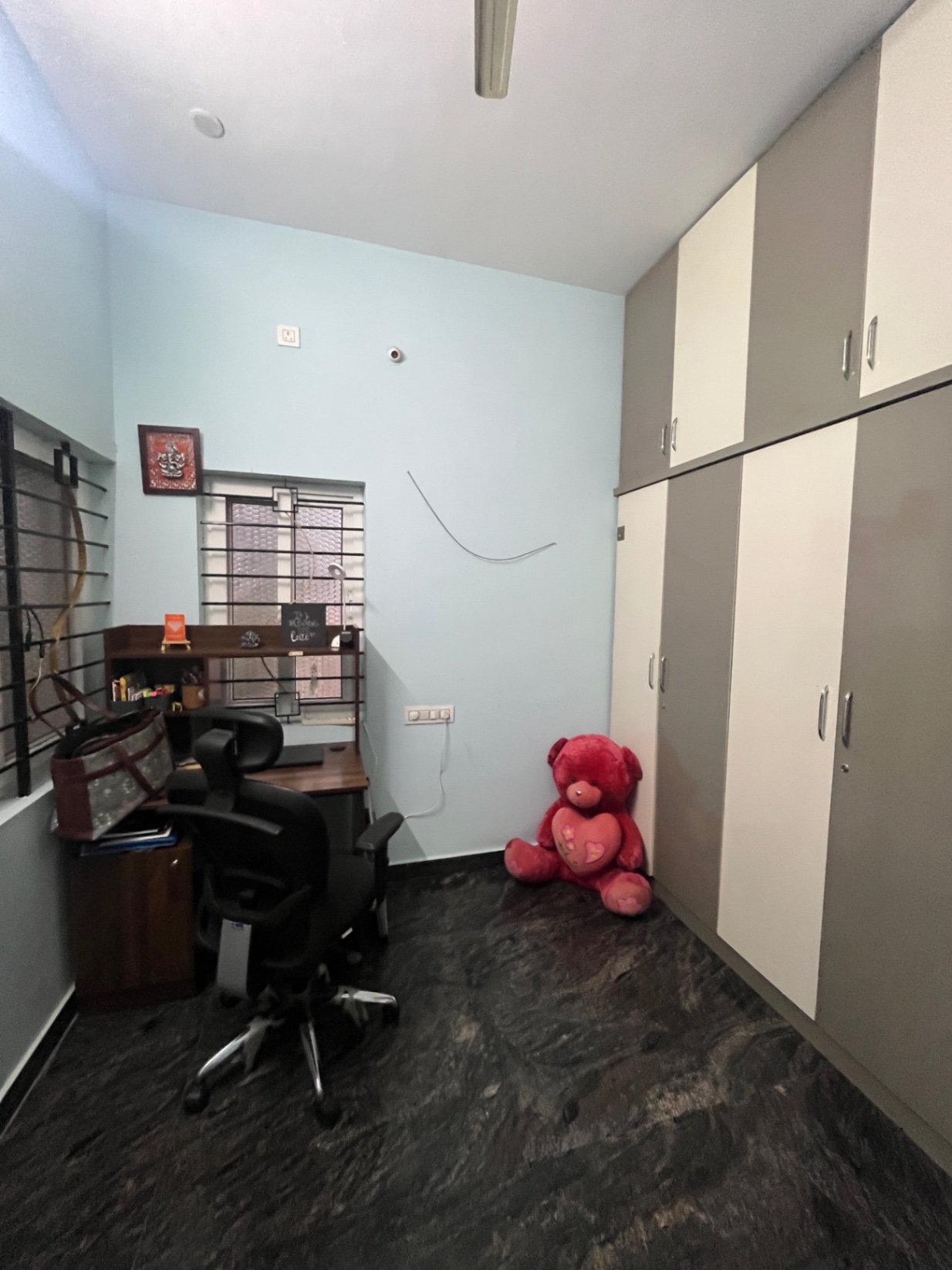 https://s3.ap-south-1.amazonaws.com/fmr.prod.media/kwdhv-1754548794370-06627