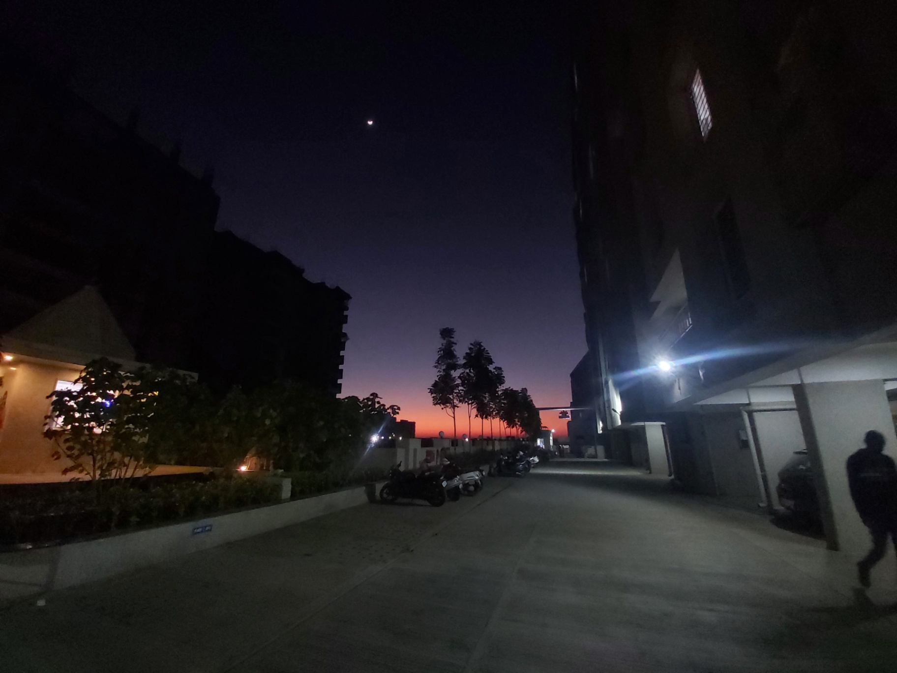 https://s3.ap-south-1.amazonaws.com/fmr.prod.media/kxldv-1705424378885-00402