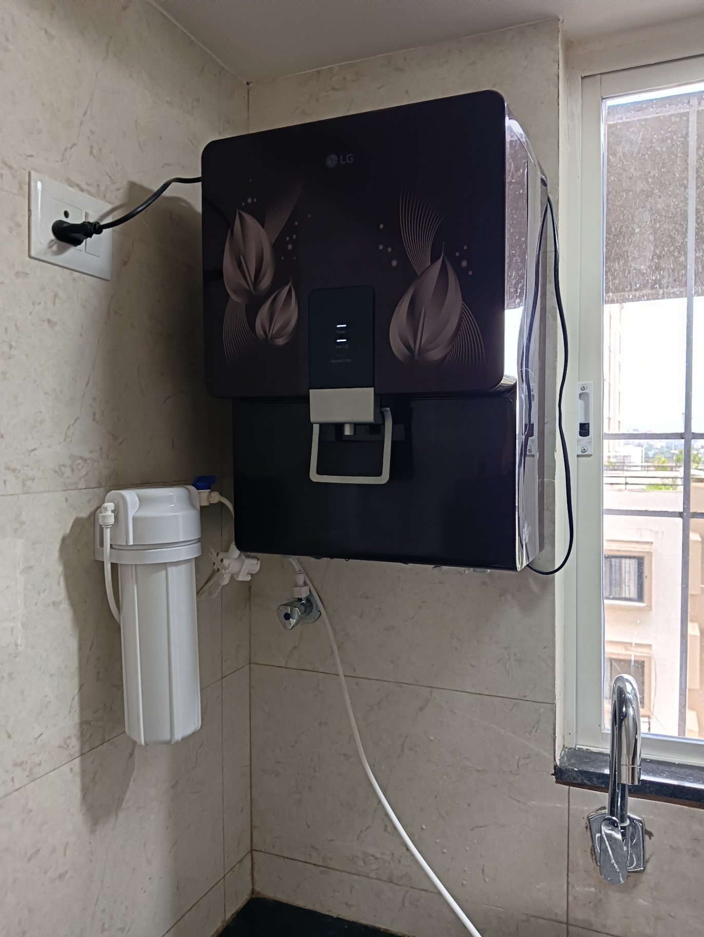 https://s3.ap-south-1.amazonaws.com/fmr.prod.media/lkauy-1748879903097-67115