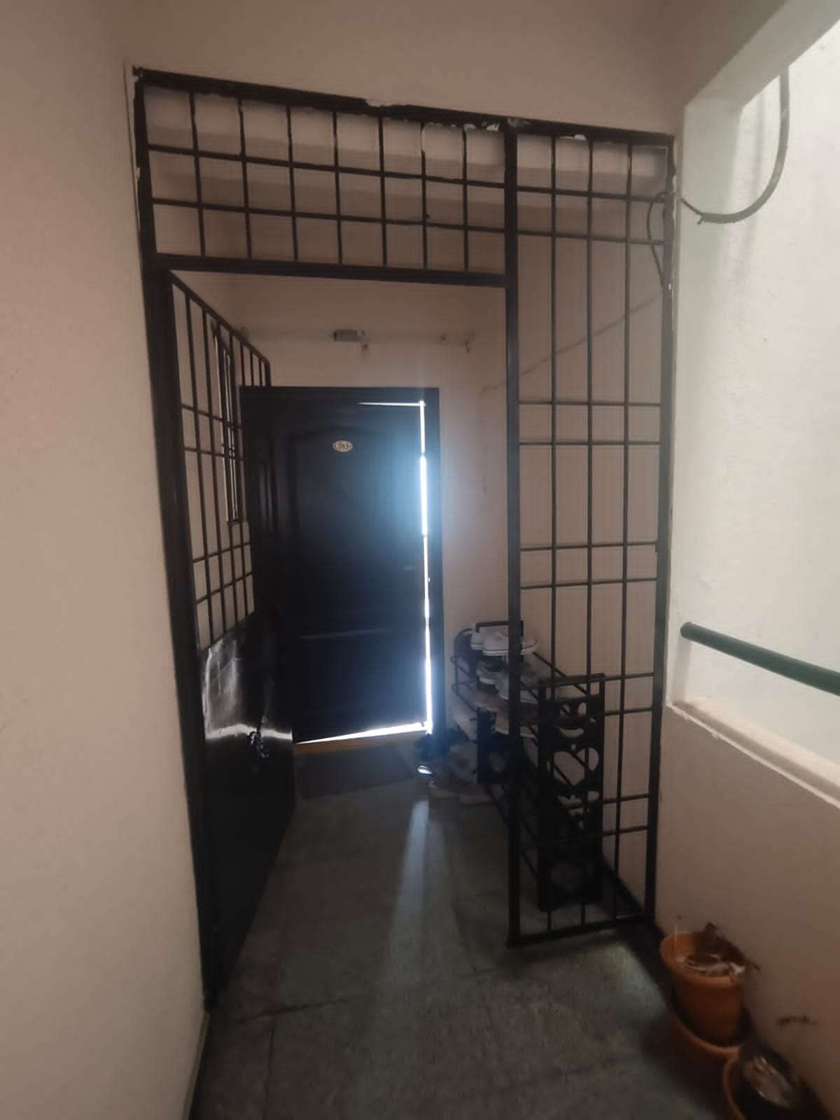 https://s3.ap-south-1.amazonaws.com/fmr.prod.media/lpraz-1740997778419-83467