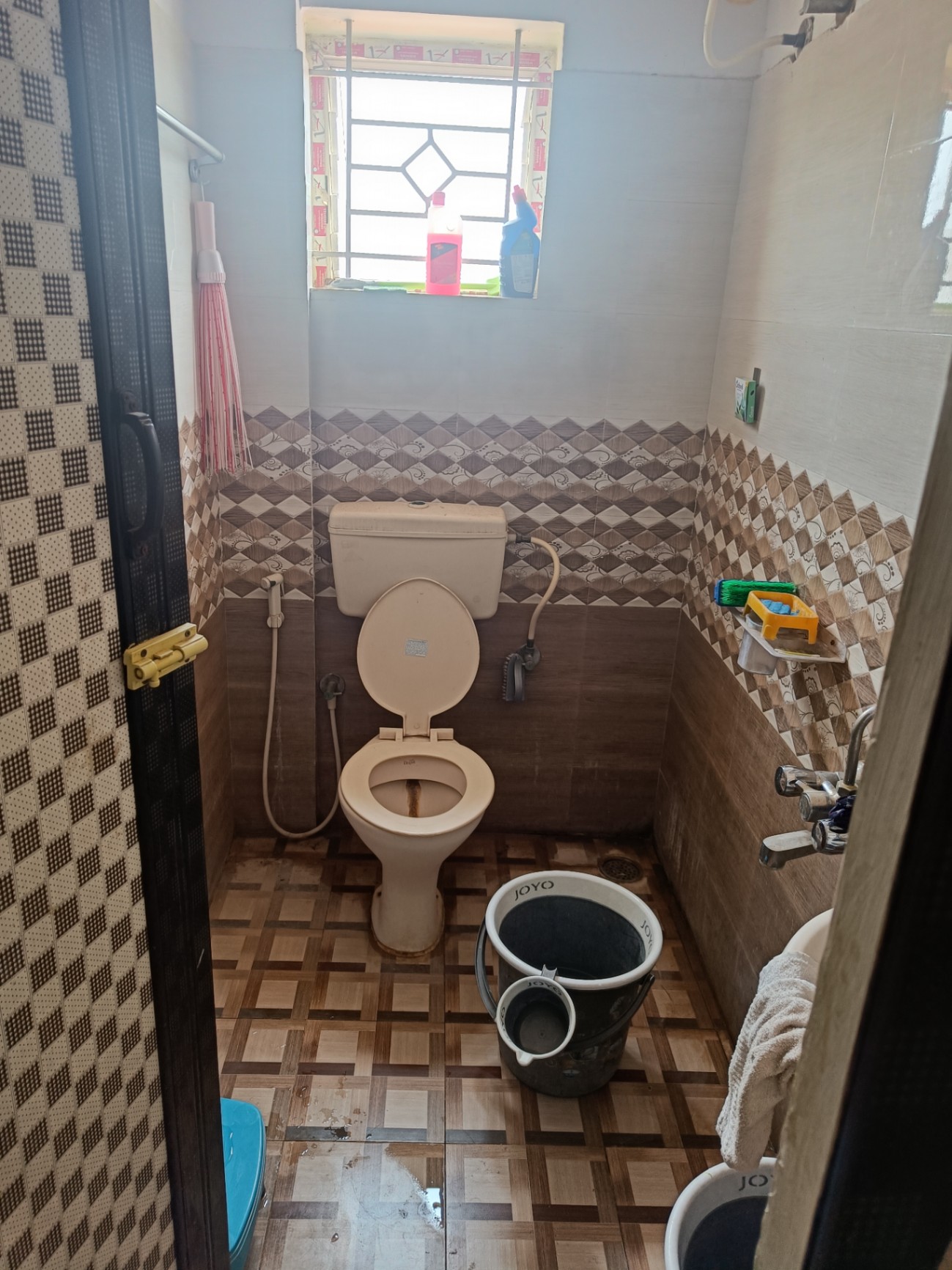 https://s3.ap-south-1.amazonaws.com/fmr.prod.media/lqmfp-1683377847386-32174