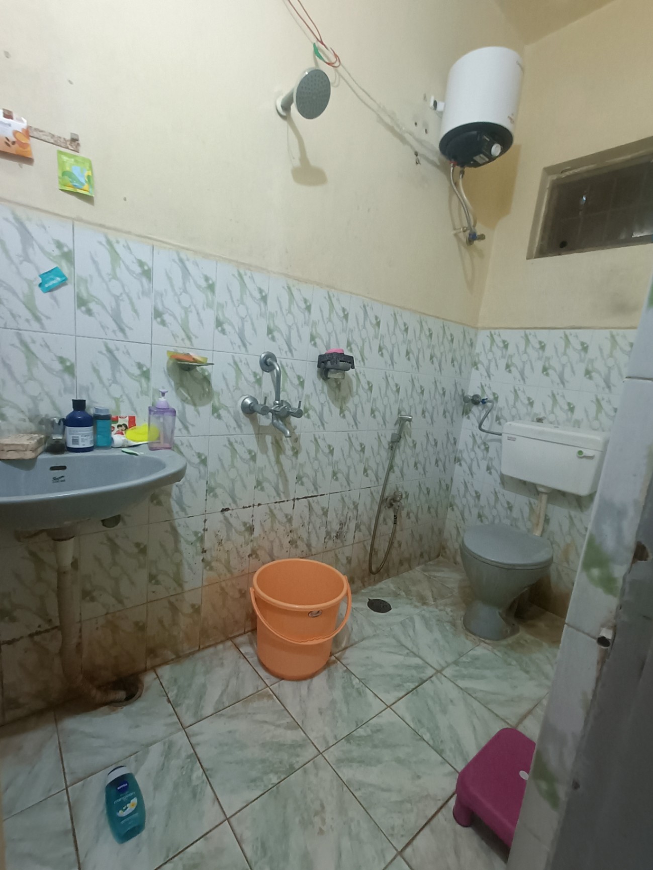 https://s3.ap-south-1.amazonaws.com/fmr.prod.media/lrfgl-1689698328615-11853