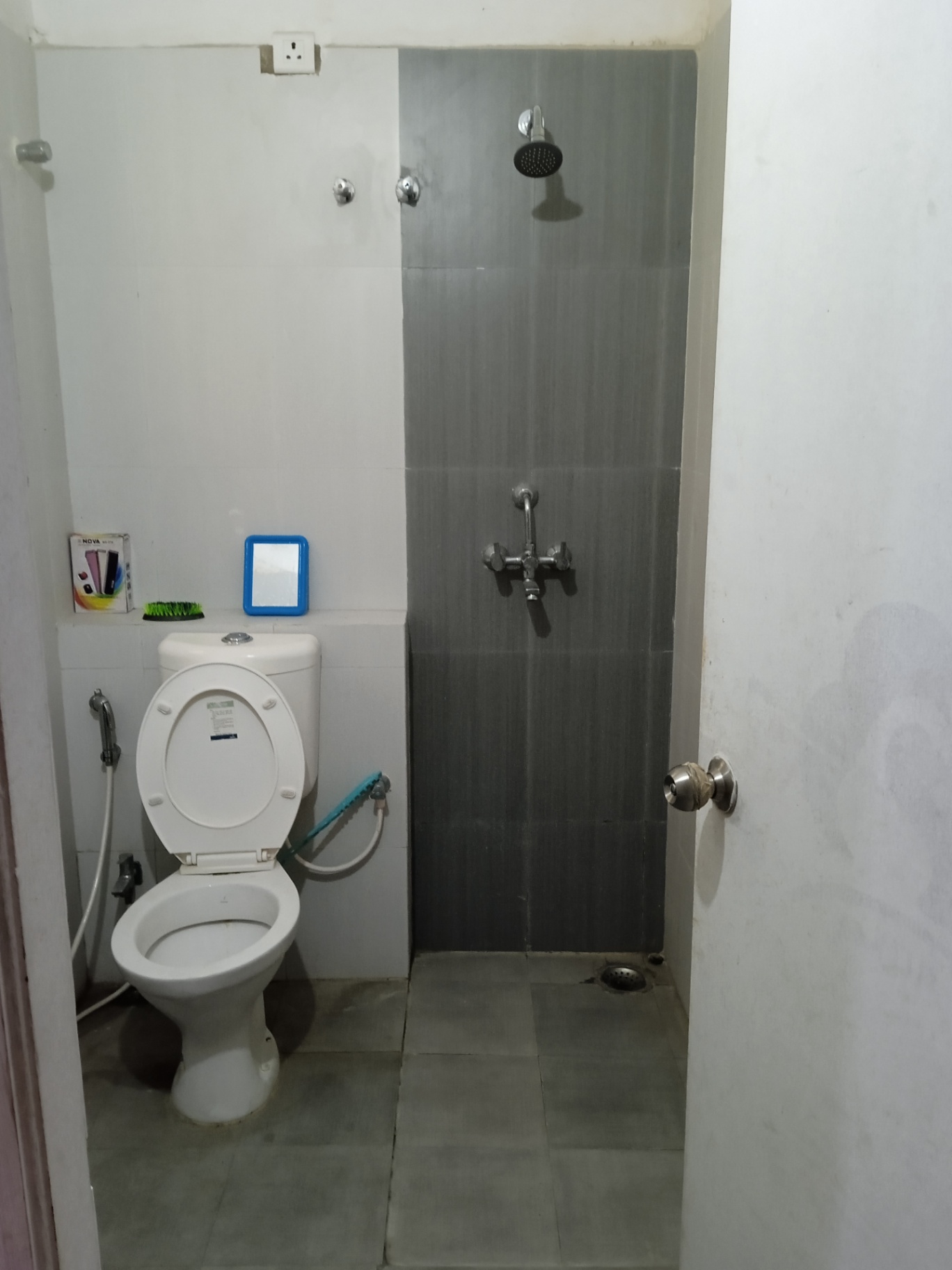 https://s3.ap-south-1.amazonaws.com/fmr.prod.media/mffpk-1668077119312-23764