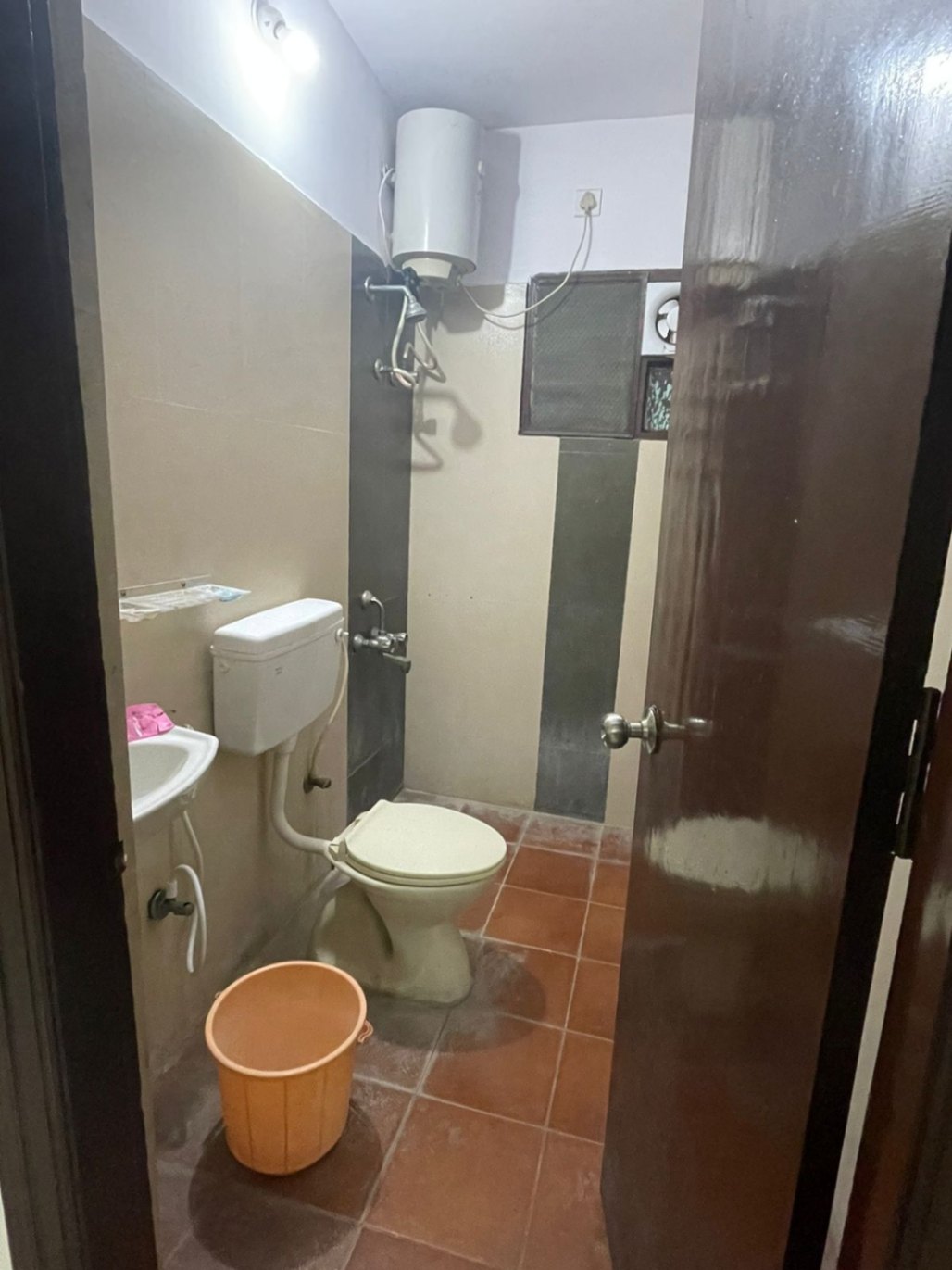 https://s3.ap-south-1.amazonaws.com/fmr.prod.media/mlztj-1710519280594-24860
