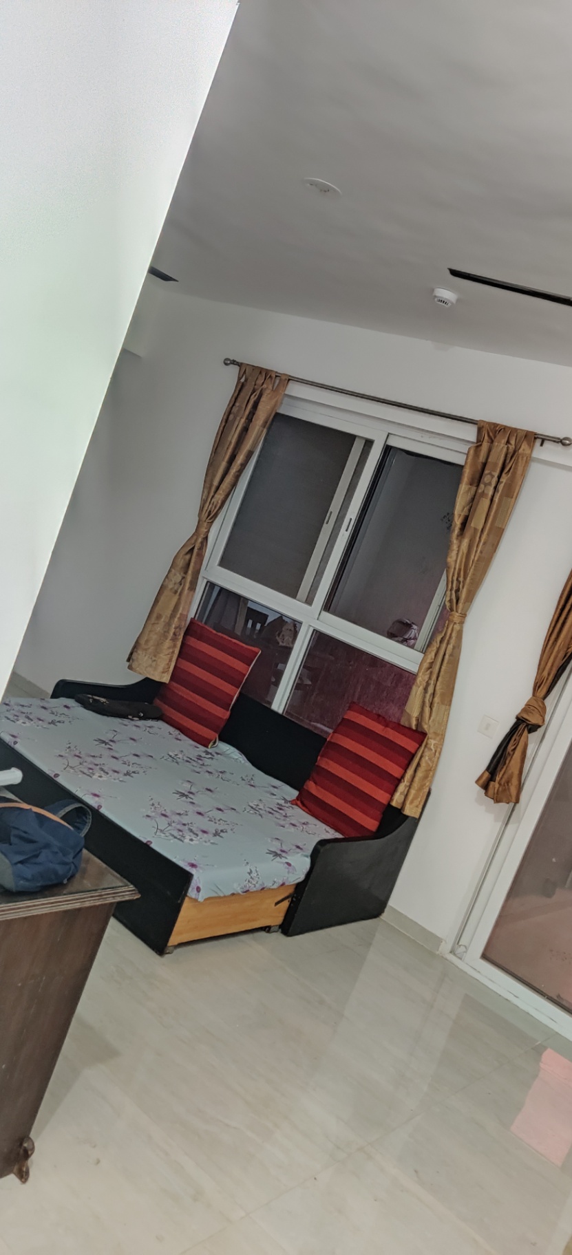 https://s3.ap-south-1.amazonaws.com/fmr.prod.media/mrouy-1659948359083-16102