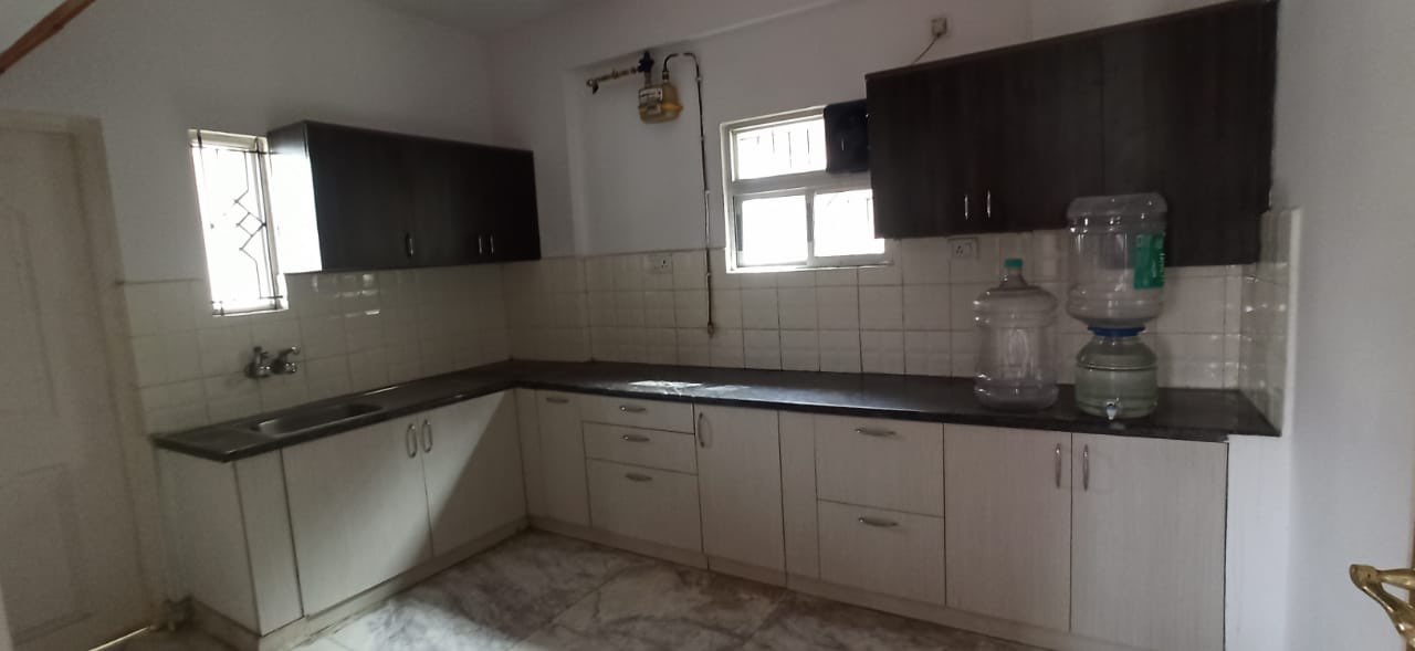 https://s3.ap-south-1.amazonaws.com/fmr.prod.media/niyta-1707624036901-12764