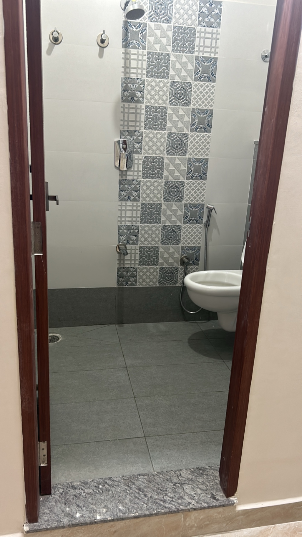 https://s3.ap-south-1.amazonaws.com/fmr.prod.media/oqogc-1702446021688-73014