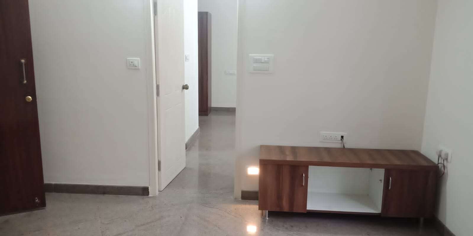 https://s3.ap-south-1.amazonaws.com/fmr.prod.media/ozcau-1713113664825-75730