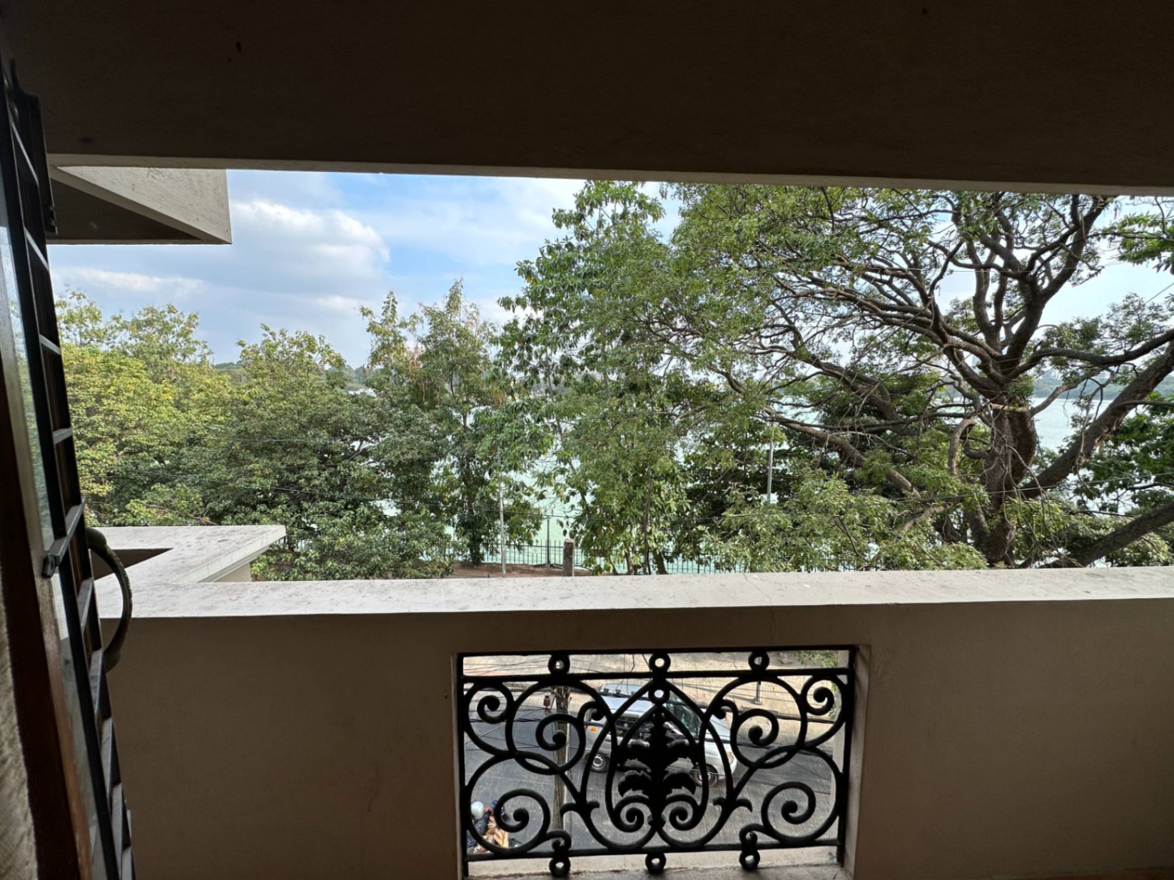 https://s3.ap-south-1.amazonaws.com/fmr.prod.media/pcbzd-1714577744919-54002