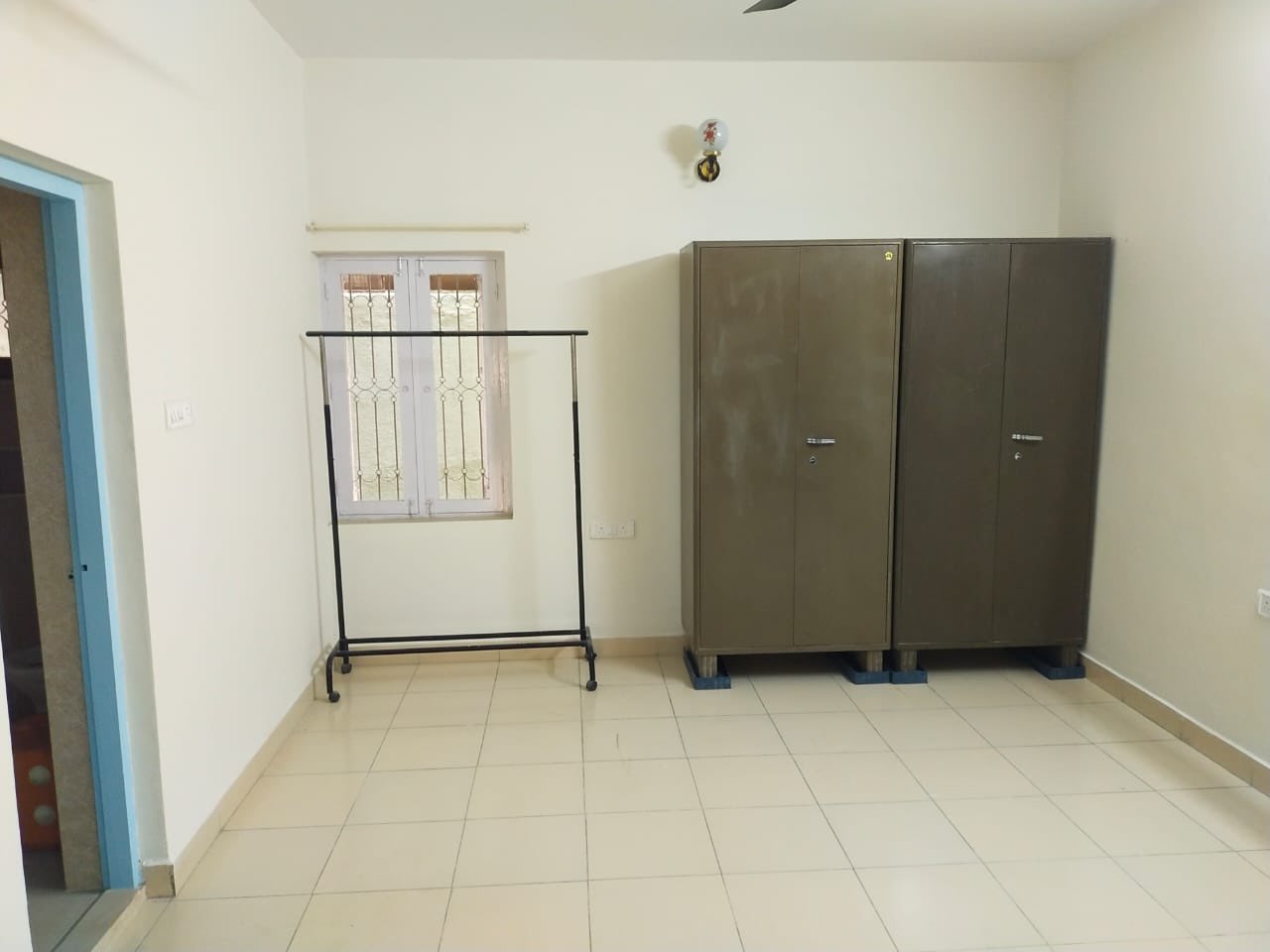 https://s3.ap-south-1.amazonaws.com/fmr.prod.media/qivzz-1714717313635-00632