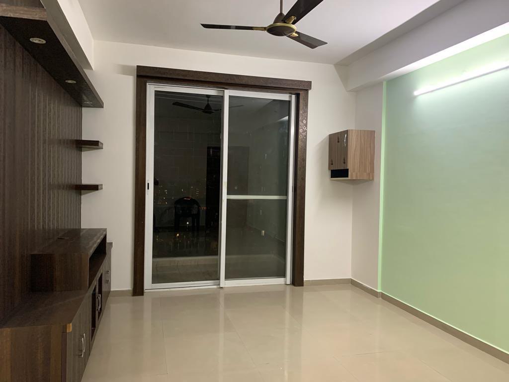 https://s3.ap-south-1.amazonaws.com/fmr.prod.media/qjuae-1690642726818-21484