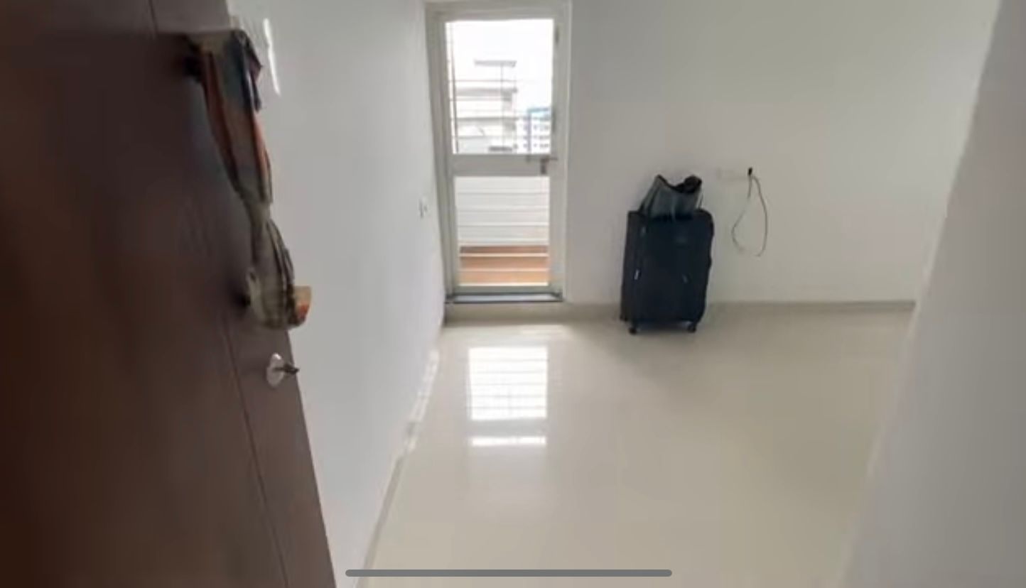 https://s3.ap-south-1.amazonaws.com/fmr.prod.media/quhby-1689757870317-01444