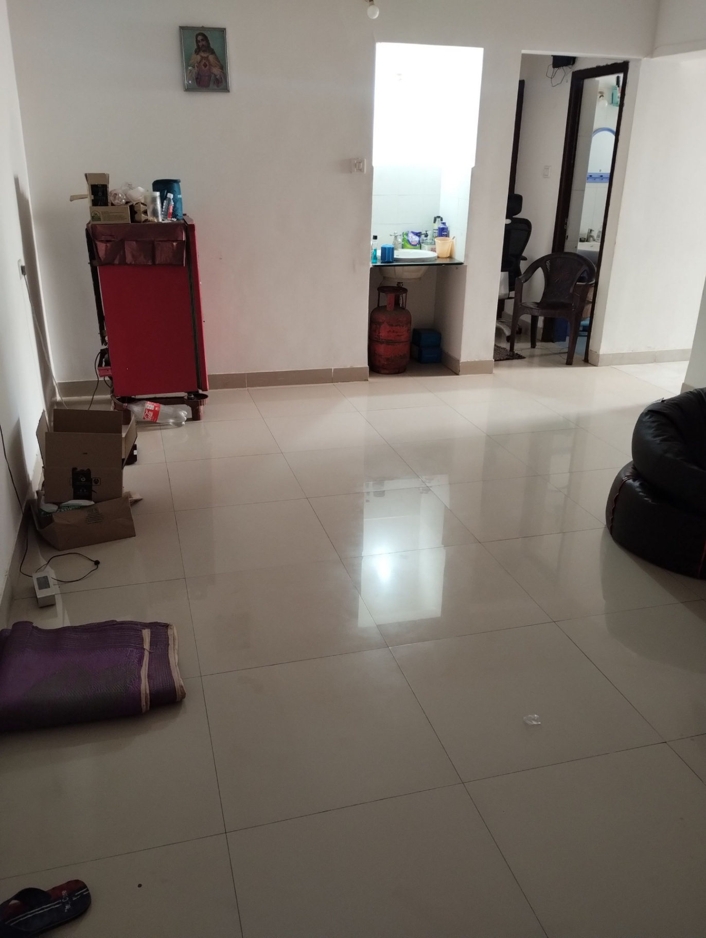https://s3.ap-south-1.amazonaws.com/fmr.prod.media/rcrhh-1703770610332-76220