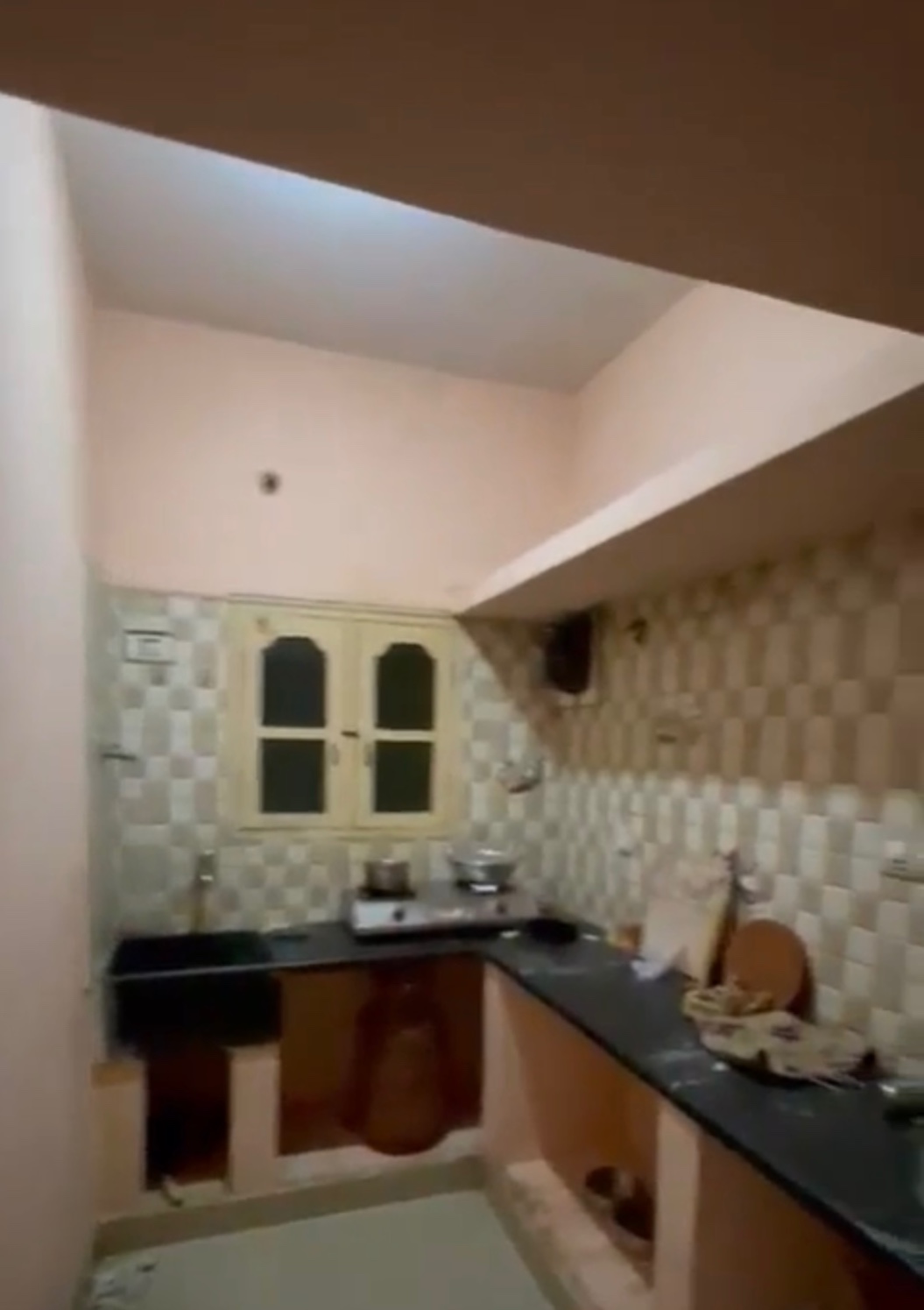 https://s3.ap-south-1.amazonaws.com/fmr.prod.media/romub-1747272106958-00210