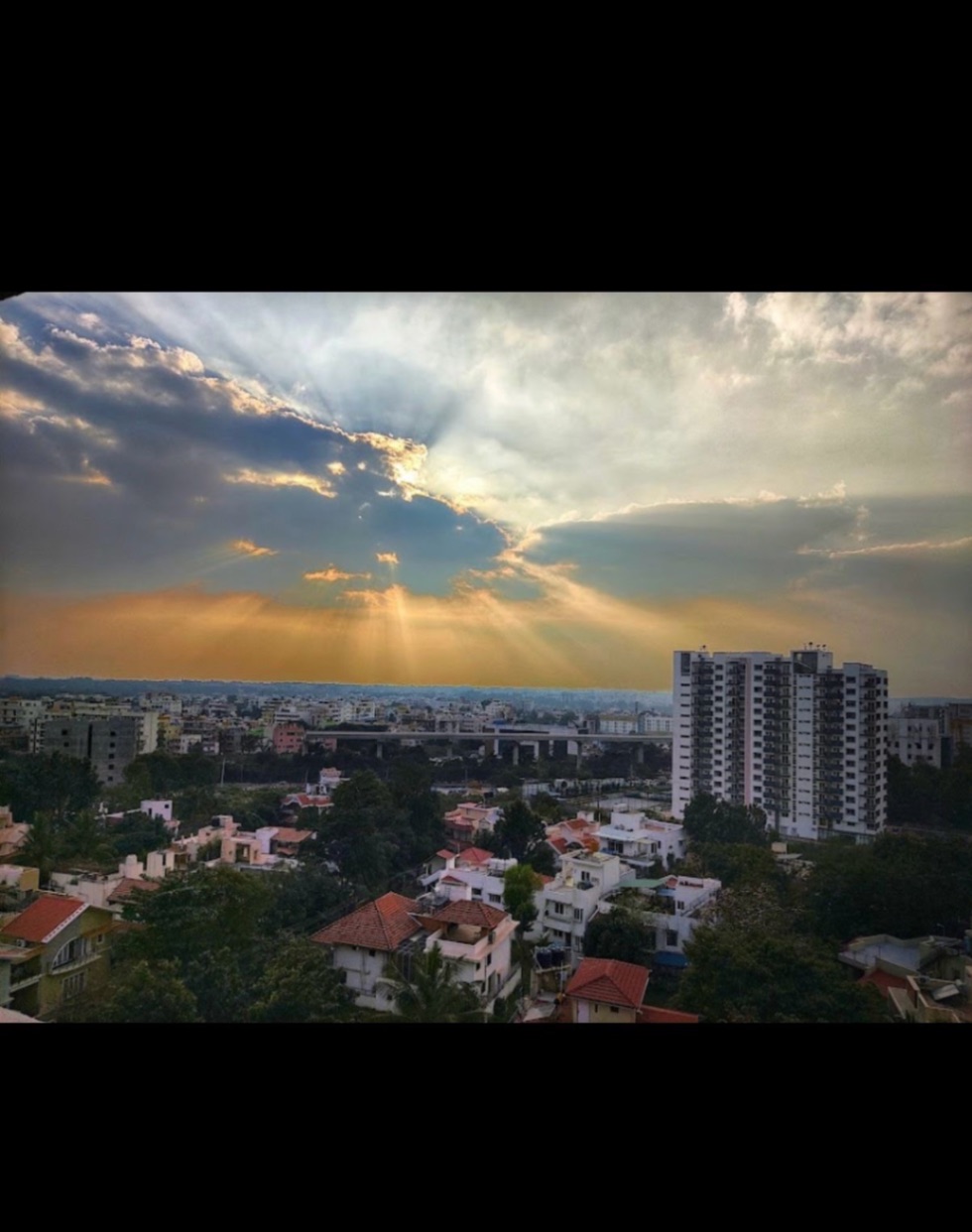 https://s3.ap-south-1.amazonaws.com/fmr.prod.media/rovbf-1745256574998-56717