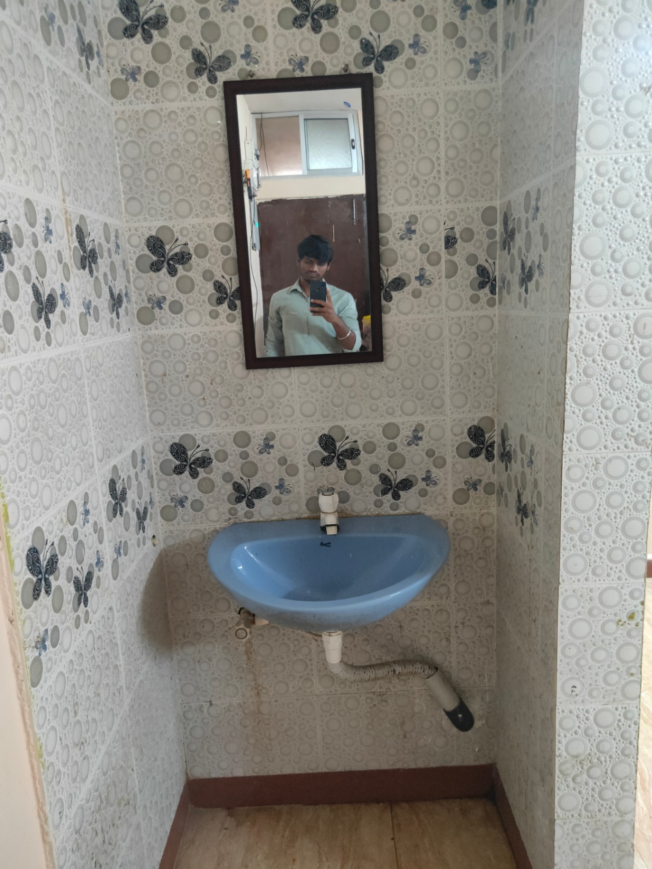 https://s3.ap-south-1.amazonaws.com/fmr.prod.media/rtxme-1642506696721-50125