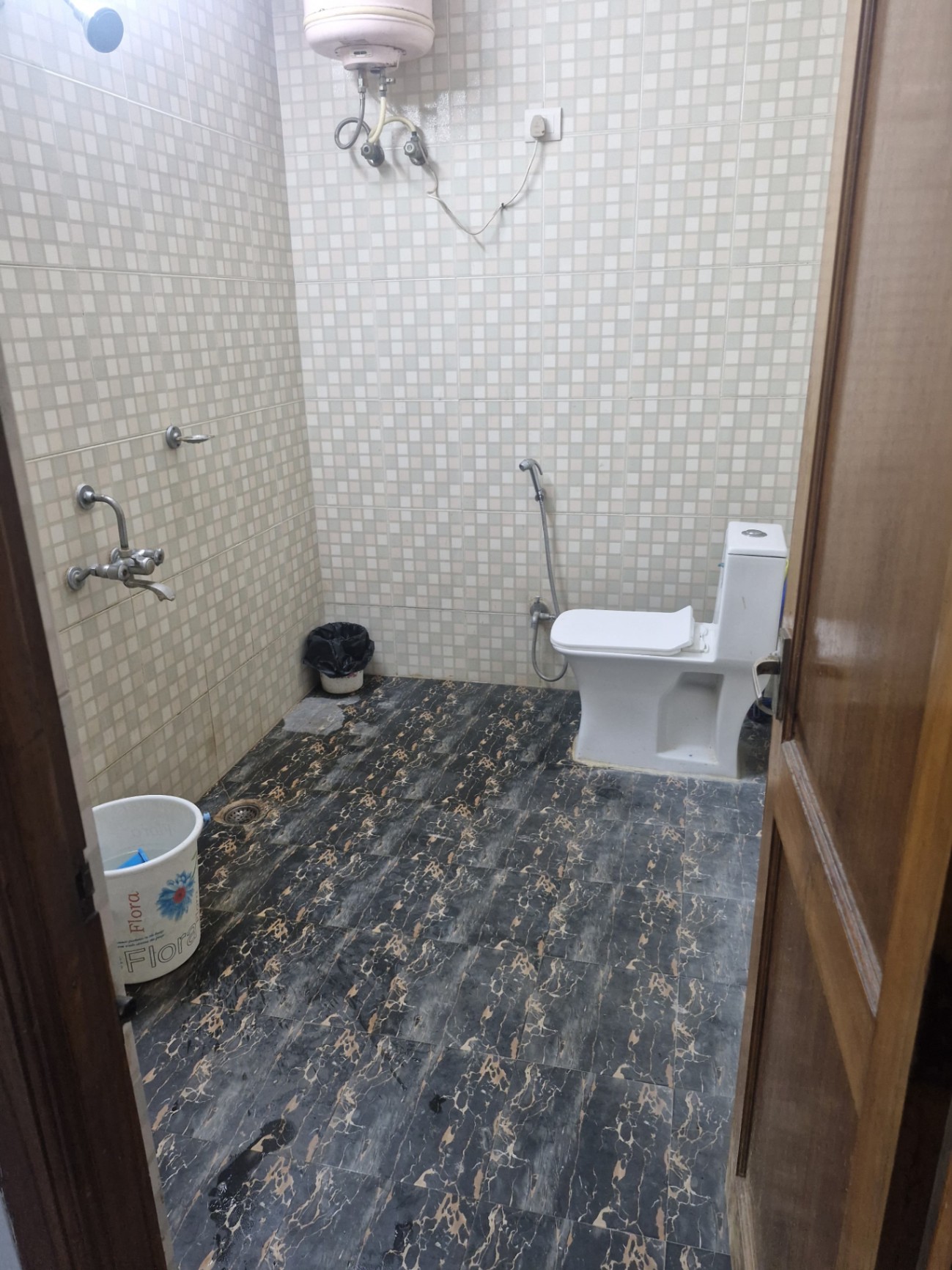 https://s3.ap-south-1.amazonaws.com/fmr.prod.media/sikti-1748274131309-74778