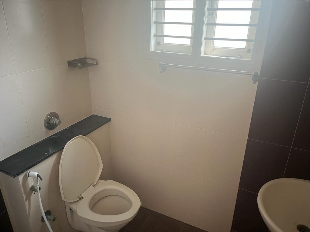 https://s3.ap-south-1.amazonaws.com/fmr.prod.media/sojwj-1703233266979-01812