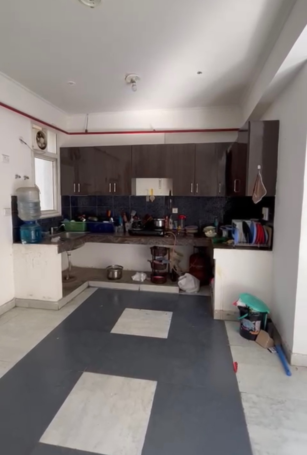 https://s3.ap-south-1.amazonaws.com/fmr.prod.media/sqimv-1679361194466-70153