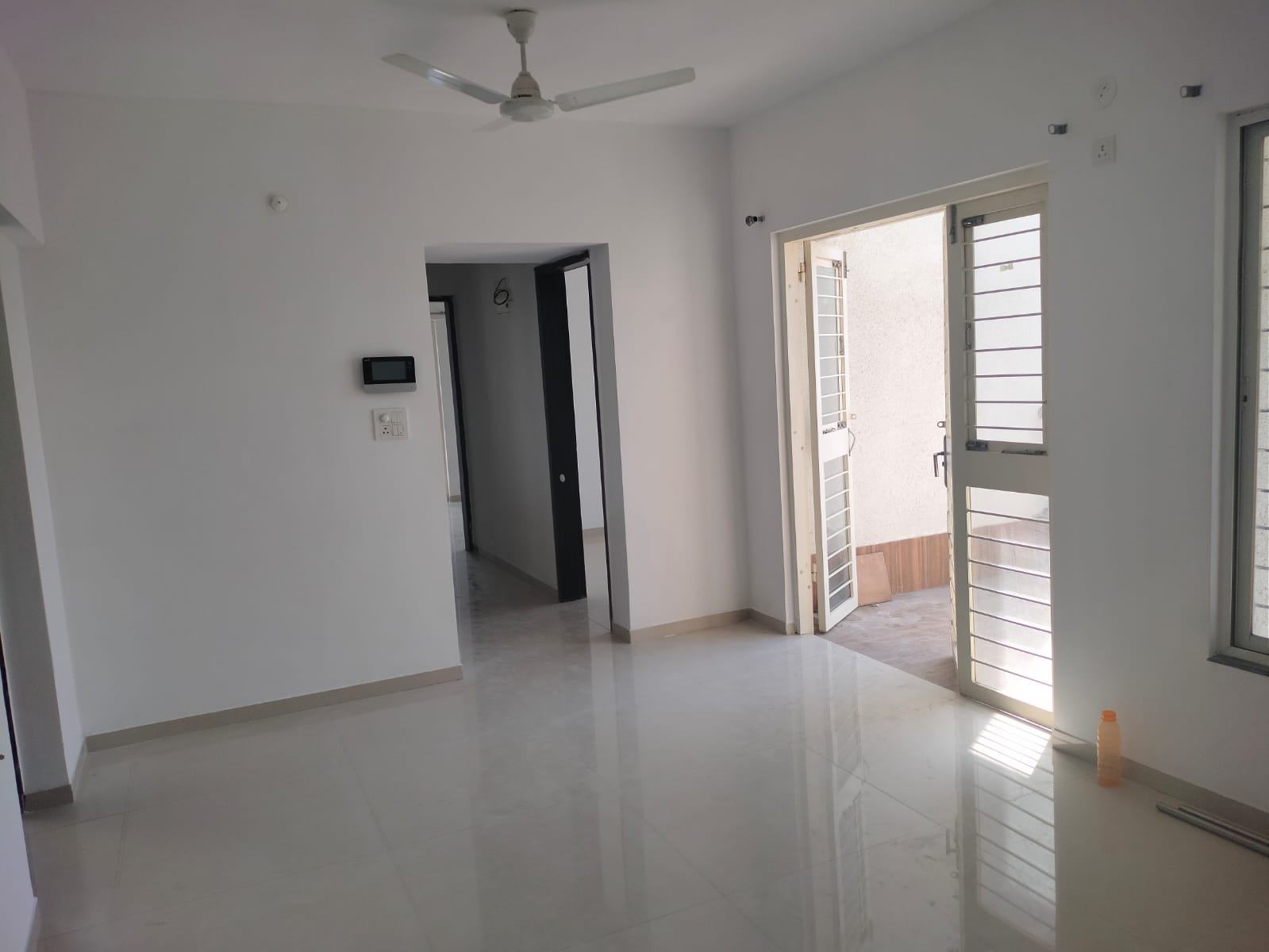 https://s3.ap-south-1.amazonaws.com/fmr.prod.media/sthhu-1641444789439-57326