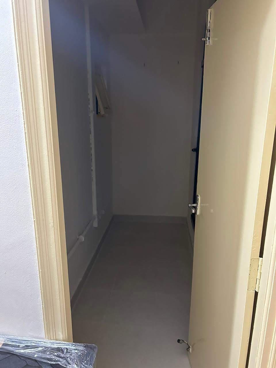https://s3.ap-south-1.amazonaws.com/fmr.prod.media/tiewh-1758556610948-43121