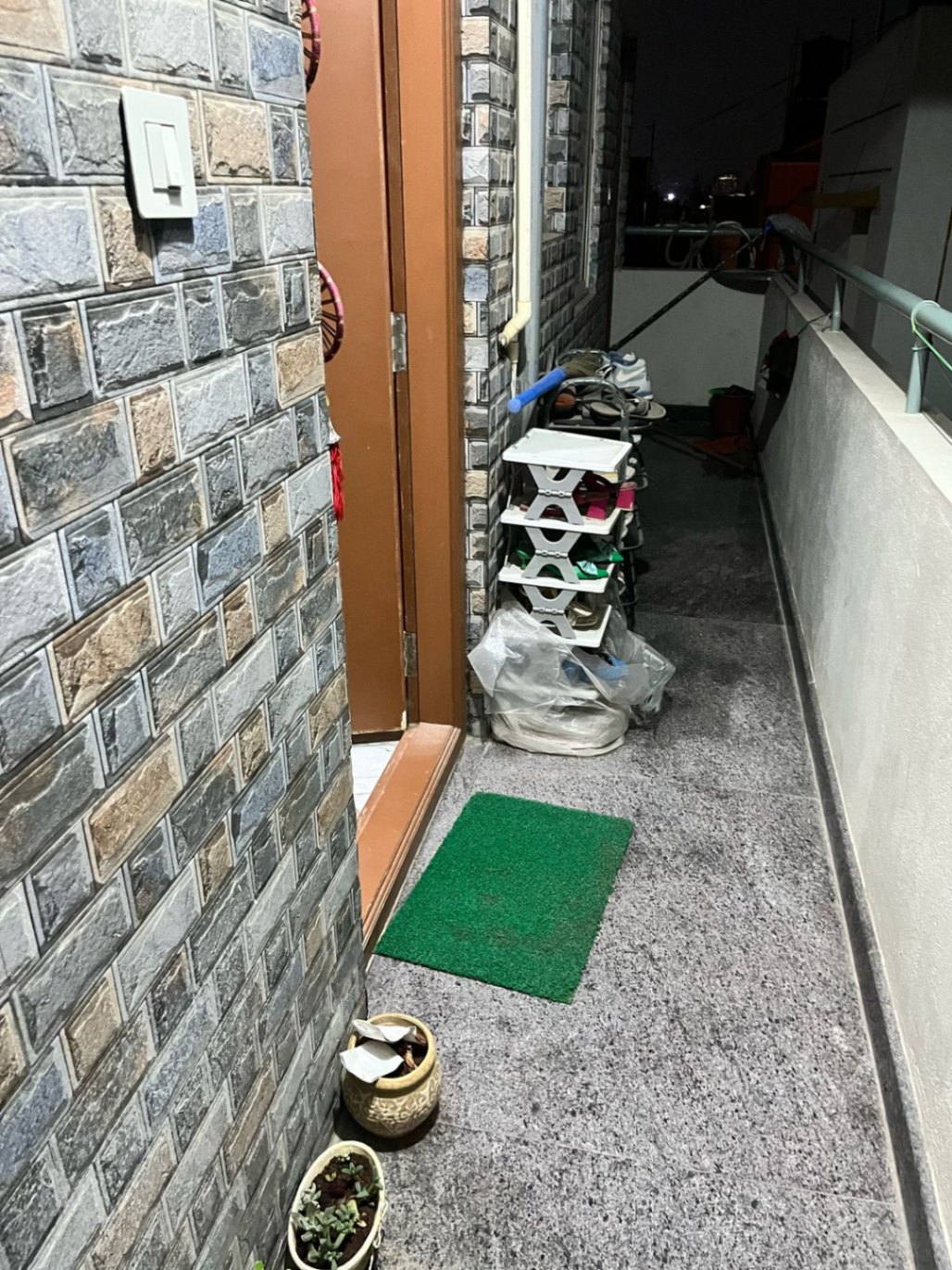 https://s3.ap-south-1.amazonaws.com/fmr.prod.media/udthr-1741257479260-10170
