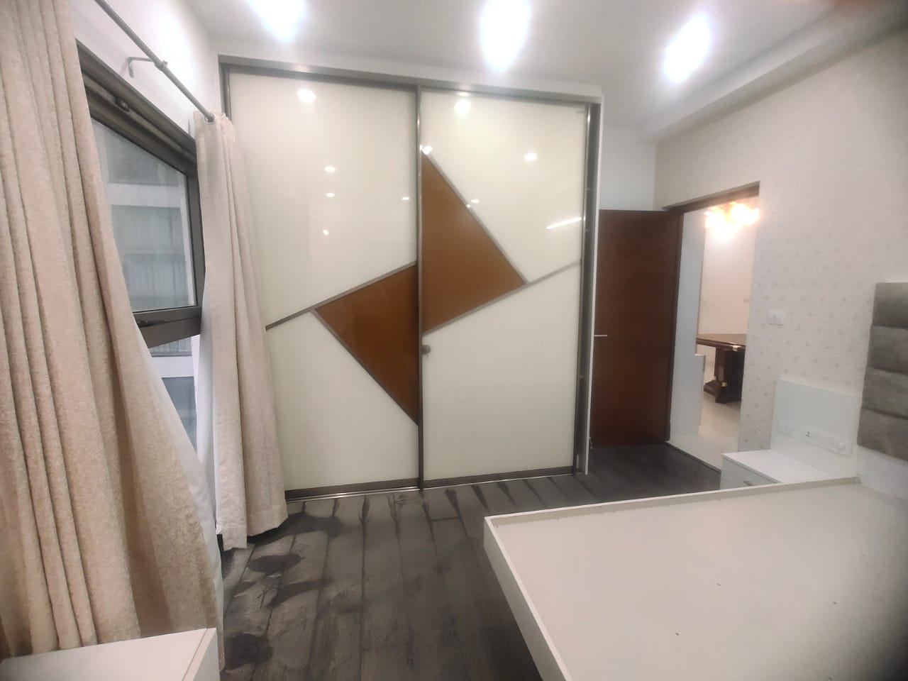 https://s3.ap-south-1.amazonaws.com/fmr.prod.media/uiyeo-1690392382802-78023