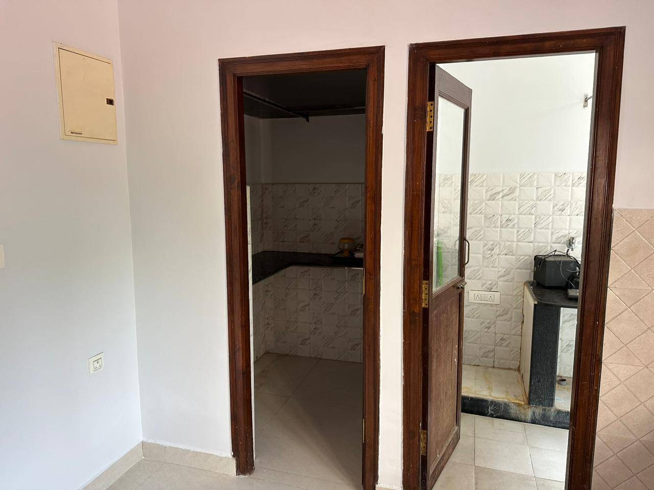 https://s3.ap-south-1.amazonaws.com/fmr.prod.media/vanje-1682595434295-58683