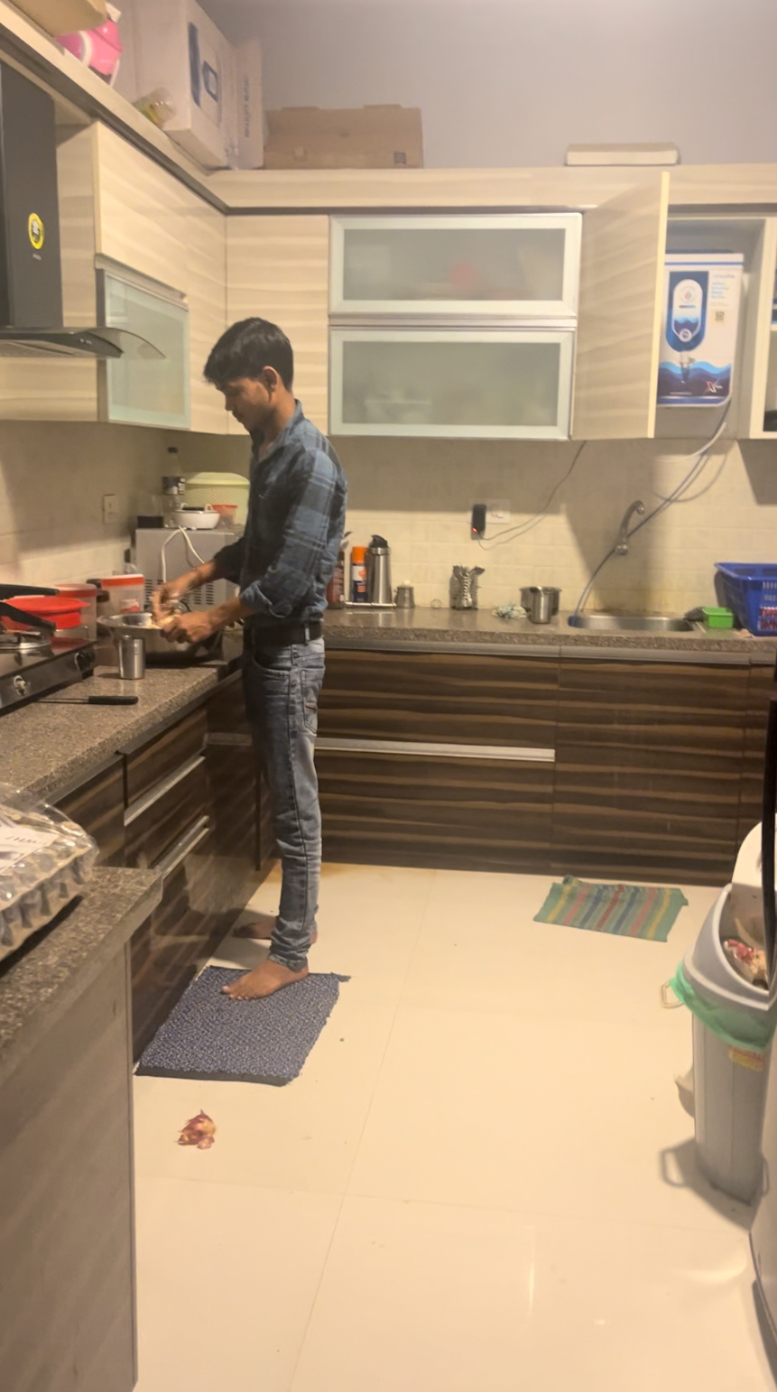 https://s3.ap-south-1.amazonaws.com/fmr.prod.media/vkwhd-1702186769109-61023.jpeg