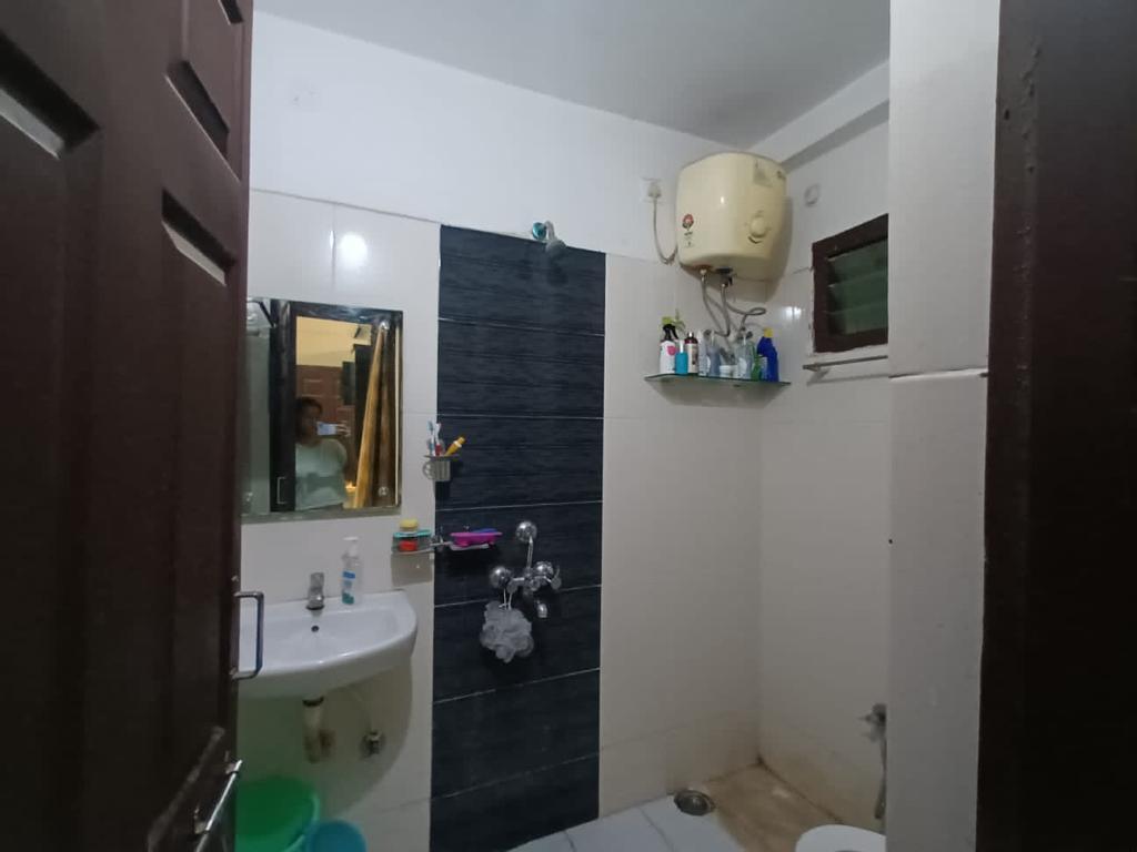 https://s3.ap-south-1.amazonaws.com/fmr.prod.media/vlzcw-1706055050640-35385