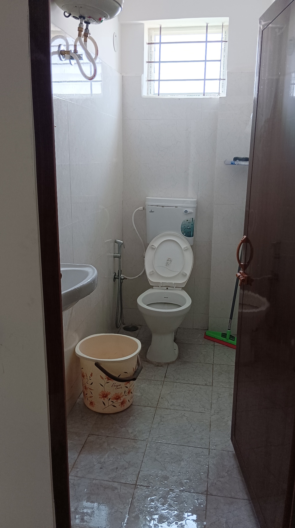 https://s3.ap-south-1.amazonaws.com/fmr.prod.media/wuzki-1696077615389-11153