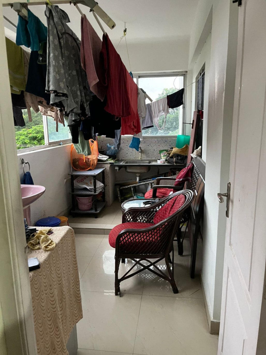 https://s3.ap-south-1.amazonaws.com/fmr.prod.media/xiuri-1713081278034-80300