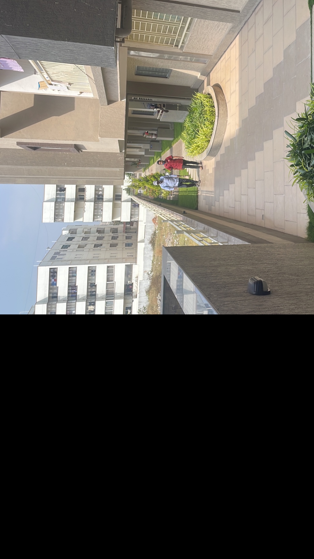 https://s3.ap-south-1.amazonaws.com/fmr.prod.media/yeeqd-1653825788338-25716