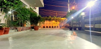 https://s3.ap-south-1.amazonaws.com/fmr.prod.media/yjydc-1684389519405-88870.jpg