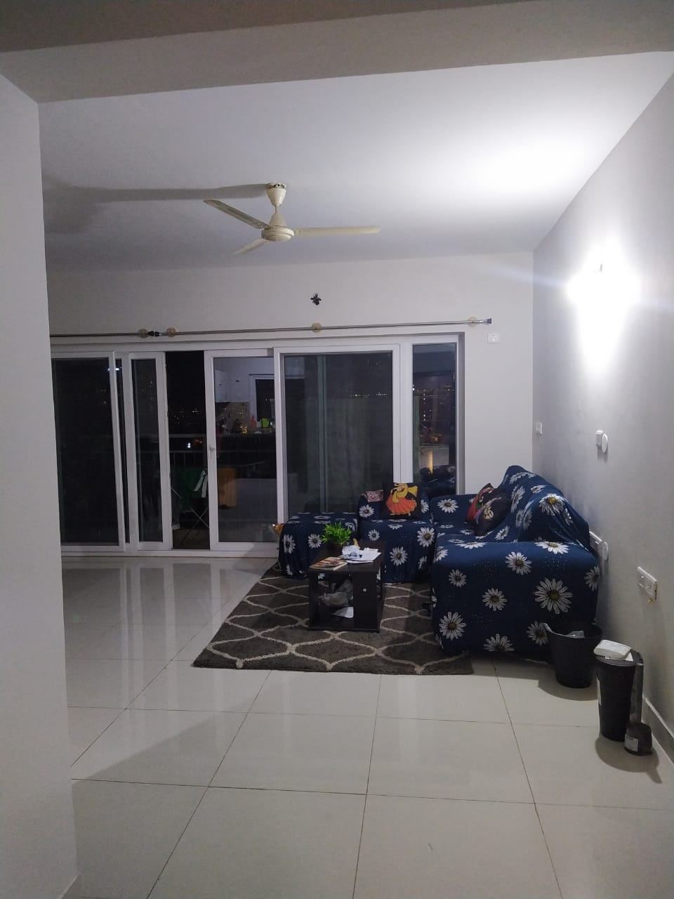 https://s3.ap-south-1.amazonaws.com/fmr.prod.media/ymewz-1683480708222-07305