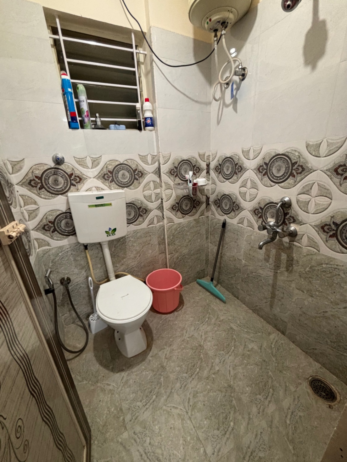 https://s3.ap-south-1.amazonaws.com/fmr.prod.media/yrhpl-1718547370825-28181