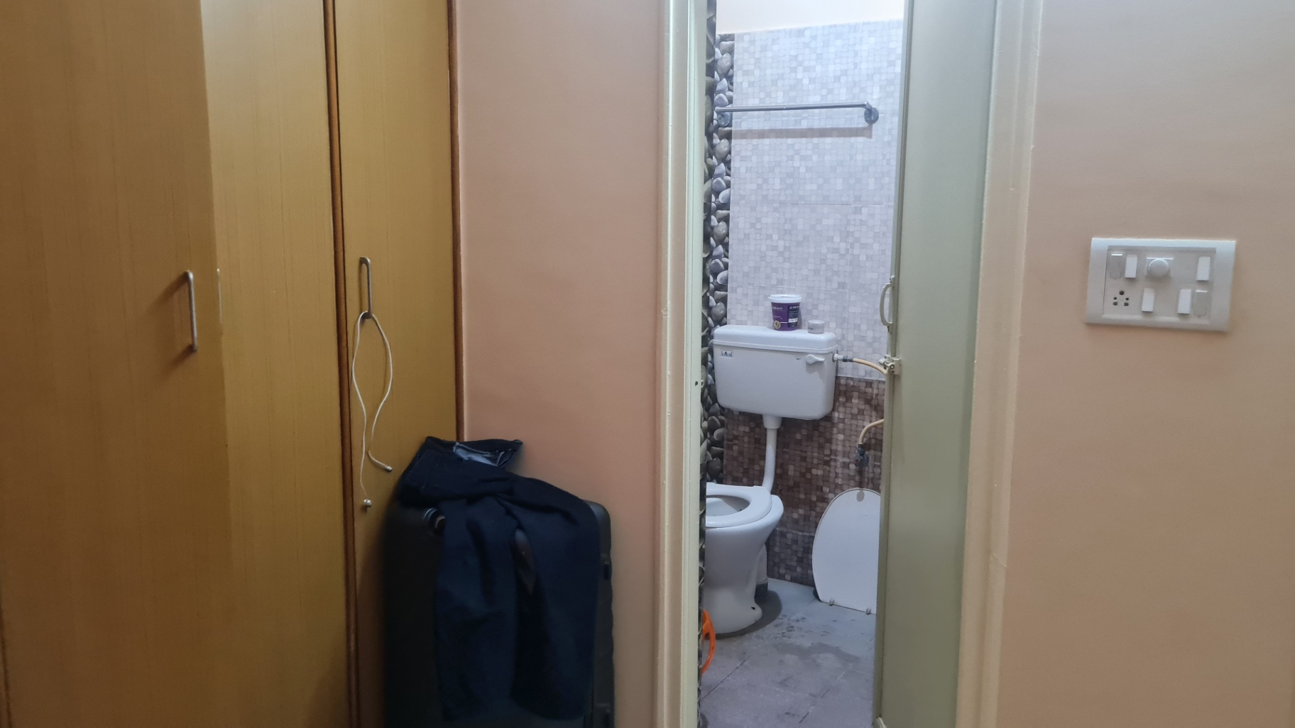https://s3.ap-south-1.amazonaws.com/fmr.prod.media/yvsum-1698681923989-63737