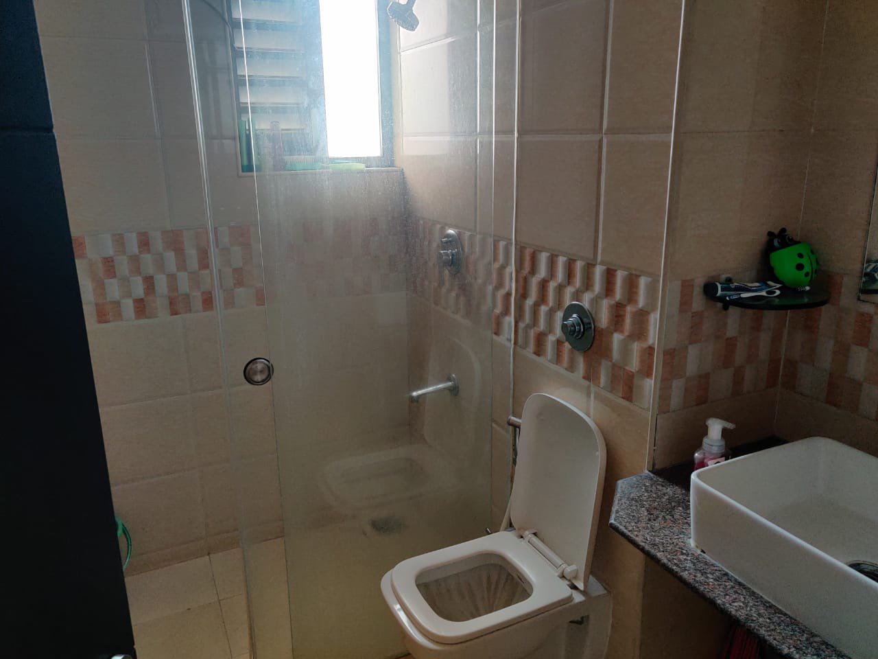 https://s3.ap-south-1.amazonaws.com/fmr.prod.media/zcekp-1665295162722-16771